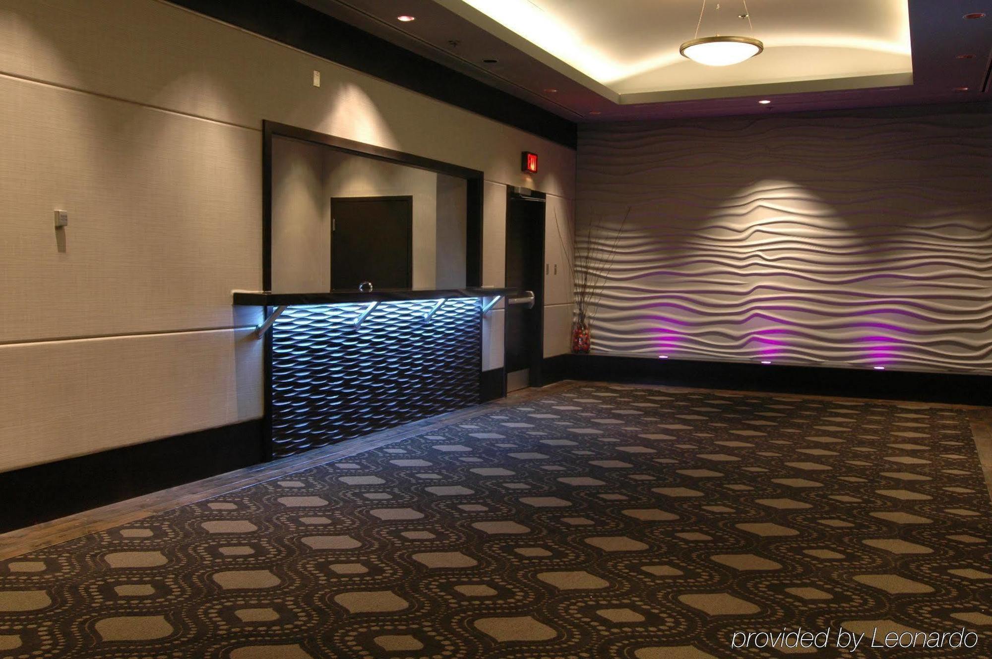 Delta Hotels By Marriott Edmonton Centre Suites Exterior foto